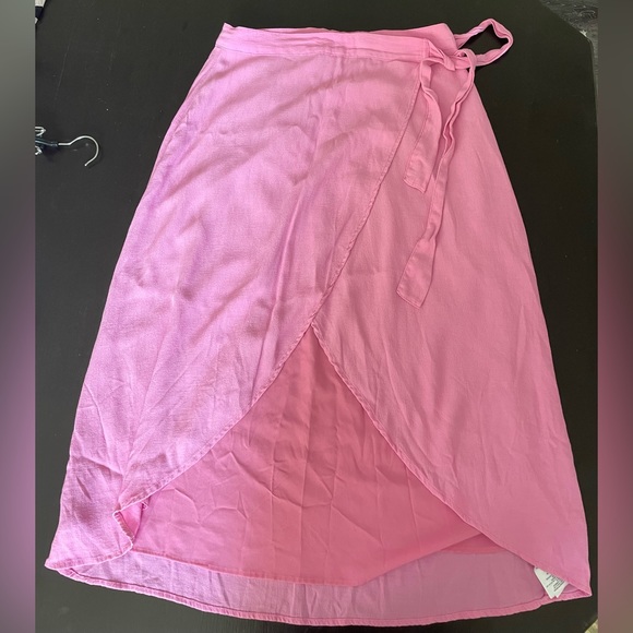 American Eagle Wrap Skirt - Picture 1 of 4